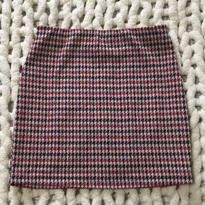 Houndstooth skirt